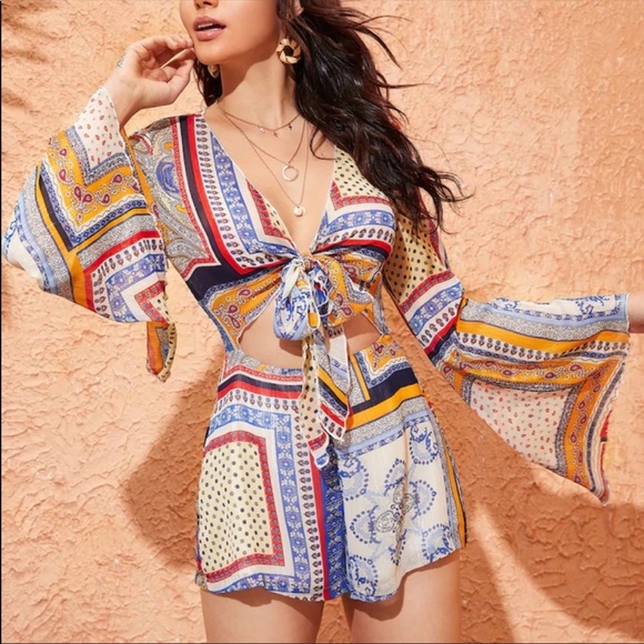 2 Romper - Picture 4 of 8